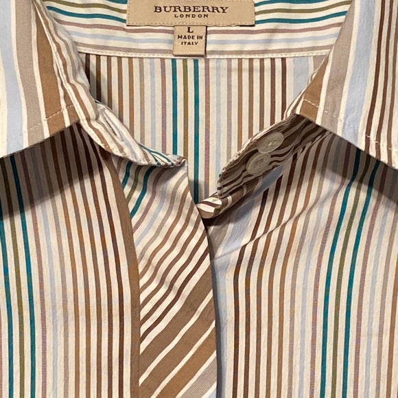 Authentic BURBERRY long sleeves - Picture 2 of 8